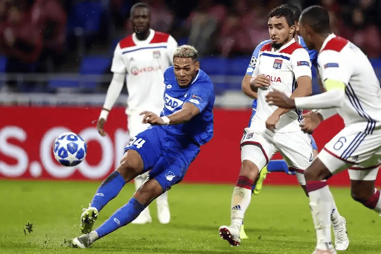 周日025法甲对决!里昂主场冲欧冠,巴黎FC残阵客场苦撑保级